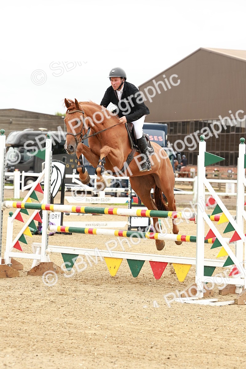 1I0A7615 - Class 4 - Senior Newcomers 1.10m