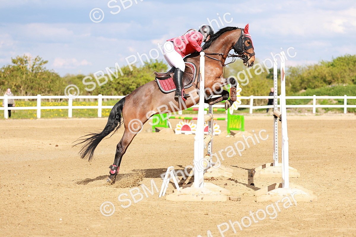SBM_002409 - Class 5 - Senior Foxhunter - 1.20m