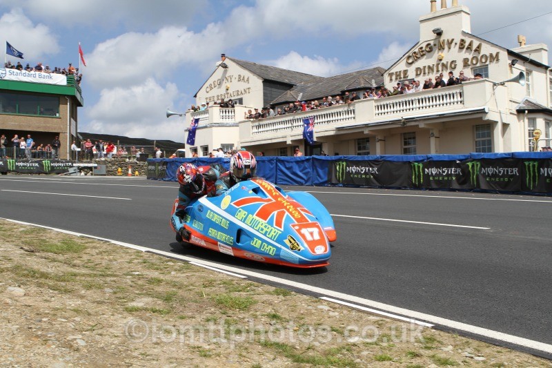 Tony Baker / Fiona Baker-Milligan Suzuki / CUMBRIA EXPRESS - Sure Sidecar Race 1