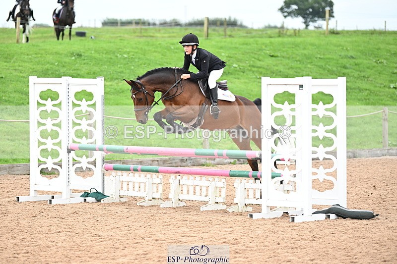 240907A-125246-01749 - Cls 3 Pony Medium Team 80cm & 90cm