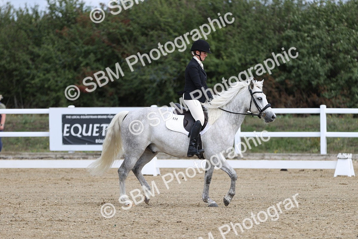 SBM_001471 - Class 2 - Intro 4 Champs - 10.56-11.44