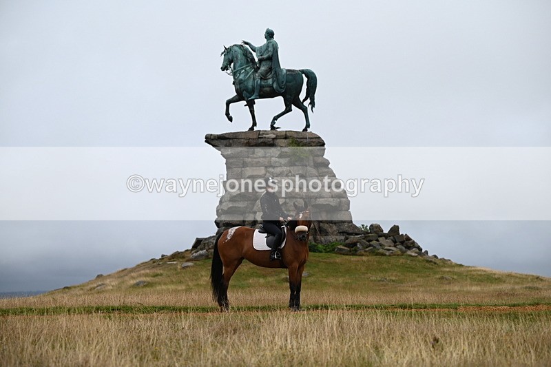 DSC_2186 - Time at Statue 12:13 to 12:32