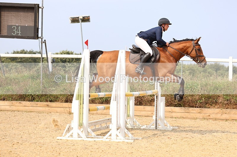 3E7A1152 - Class 4: Senior British Novice/90cm open