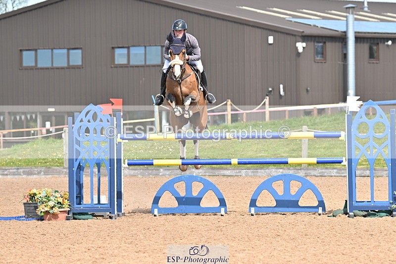 240418A-110530-02445 - Cls 5, 2 Star Medium Tour 1.35m