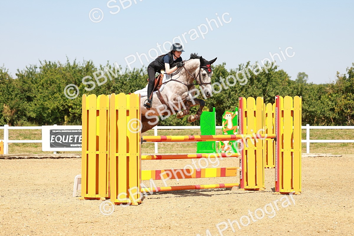 SBM_002116 - Class 5 - Senior Foxhunter - 1.20m