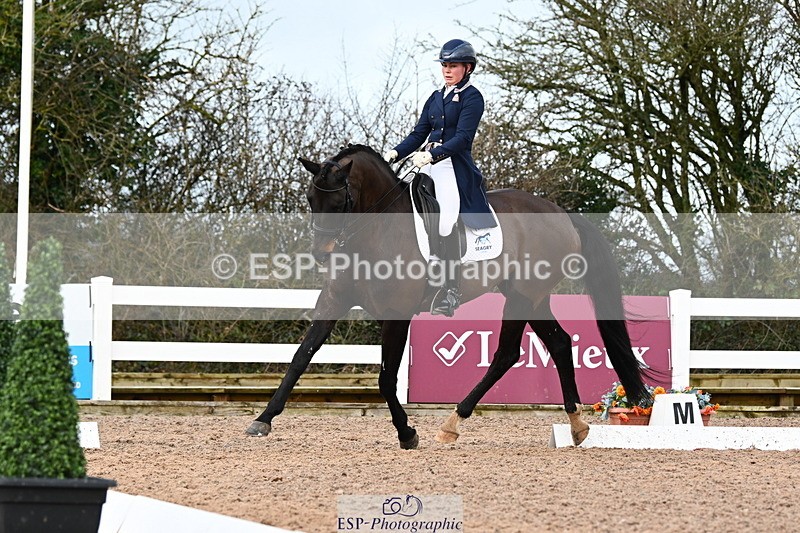 240218A-122626-07135 - 160-Abbie.Newbury-Seagry.Firstamour