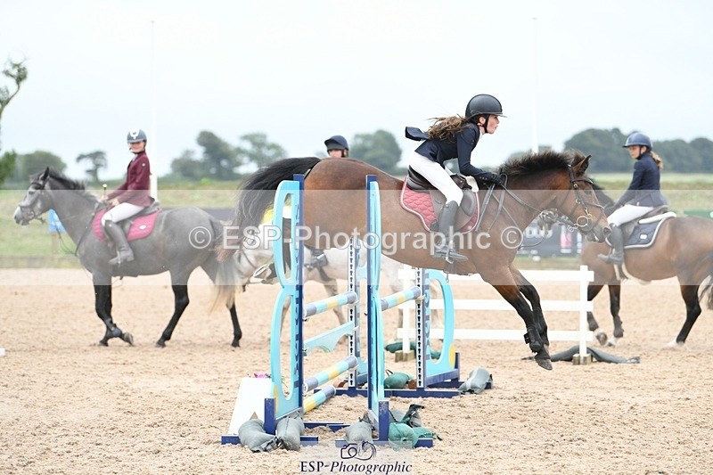 250807-110155-00410 - 90cm Round 1