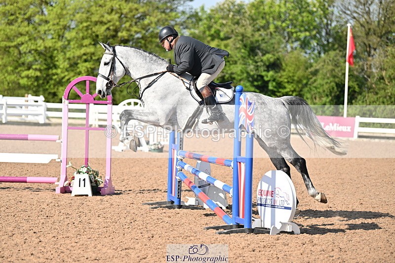 240509A-092341-00104 - Cls 1 British Novice and 90cm Open