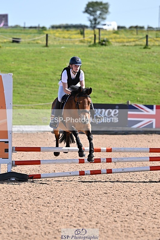 260524-100502-01620 - Cls 49 Pony Intro 70cm