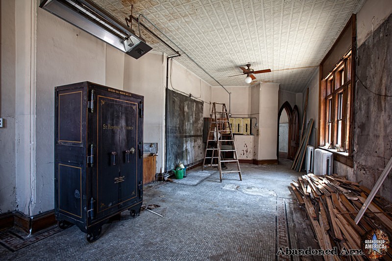 St. Boniface Church (Philadelphia, PA) Safe