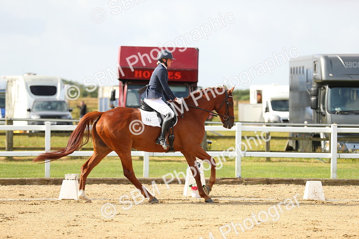 SBM_015560 - Class 13 - Novice 23 - 9.54-11.04