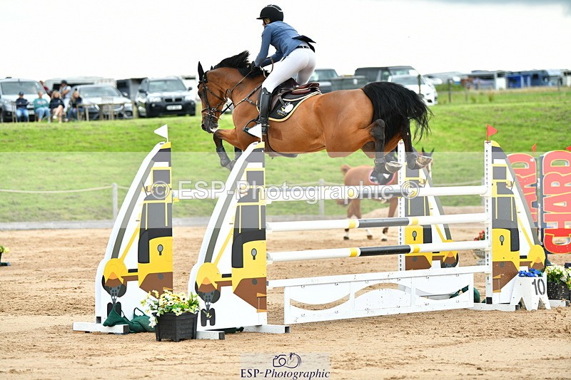 230720A-160309-04151 - Cls 9, 2 Star Big 1.40m Start to break