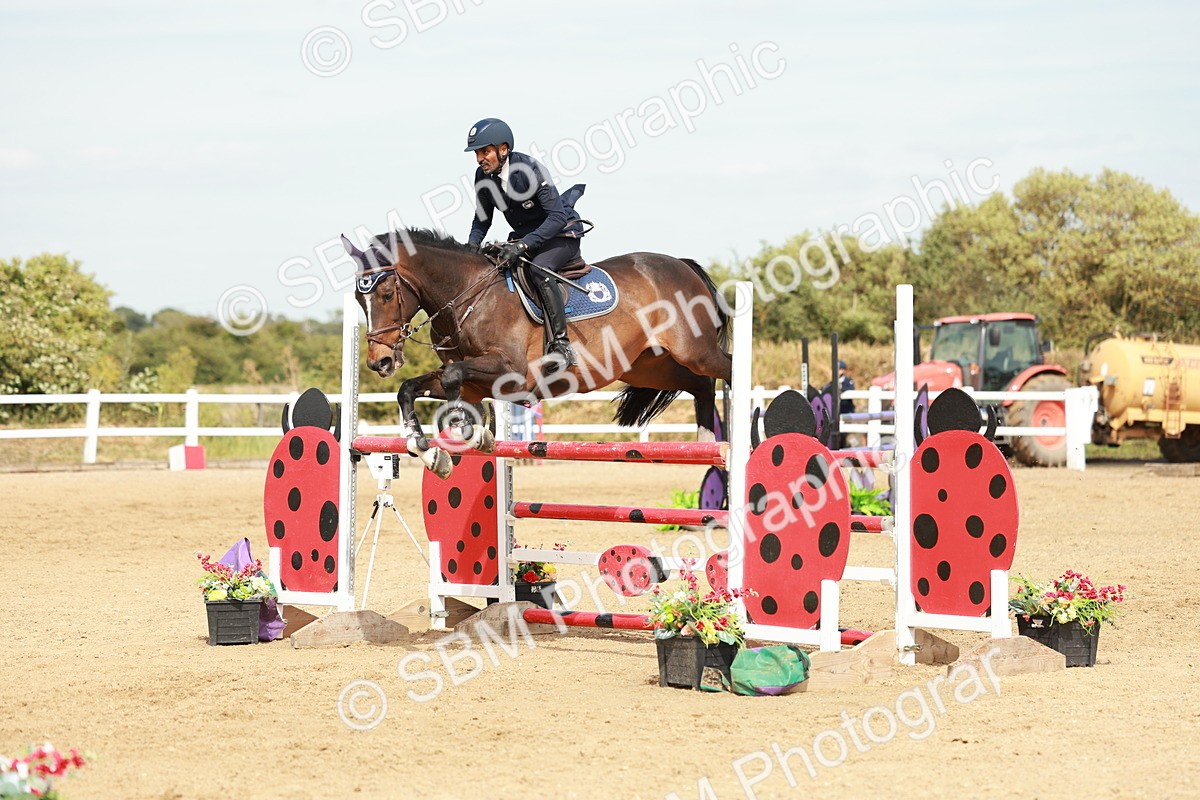 SBM_008196 - Class 4 - Senior Foxhunter - 1.20m Open