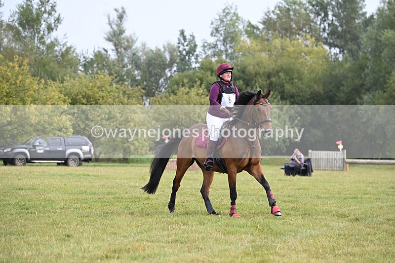 WJ6_9982 - 40cm XC Time 10:05 to 10:36