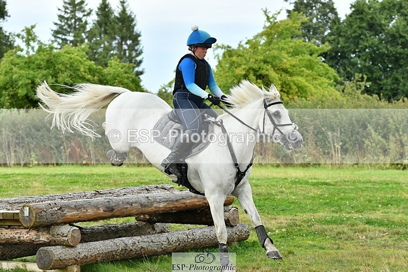 230817-153427-01547 - Theo's 2nd Group - XC