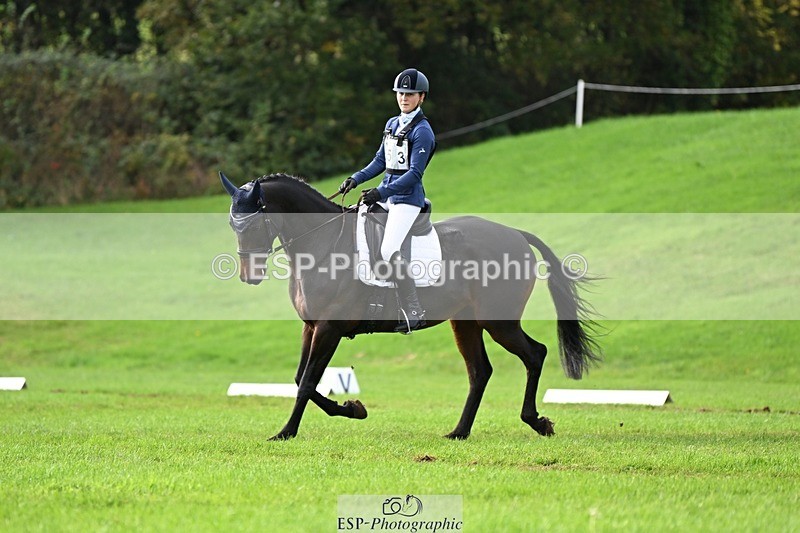 241025-122359-07282 - 553-Hanna.Bertorelli-BWTH.CLASSIC.CUT