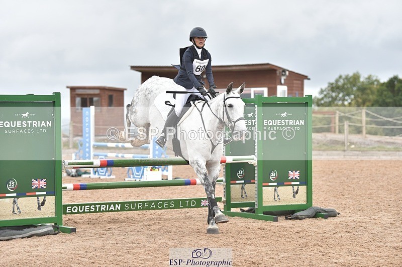 250830-112148-00536 - B-060-Helen.Hickson