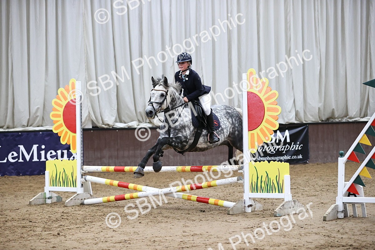 SBM_001491 - Class 5 - Henlow Veterinary Hospital 70cm