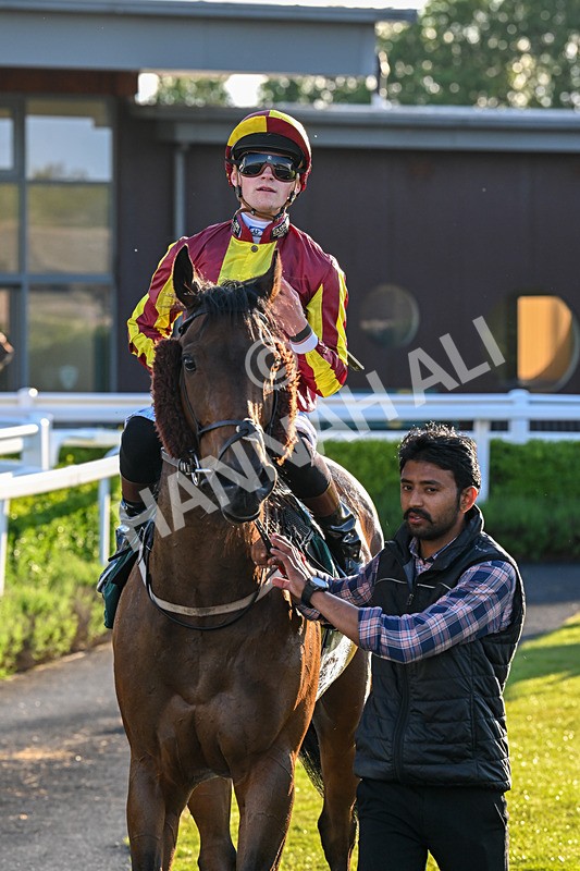 300525-Race 4-Albegone-7711 - Race 4