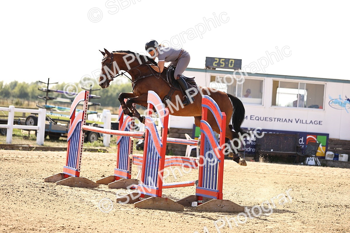 SBM_006915 - Class 13 - Senior Newcomers - 1.10m