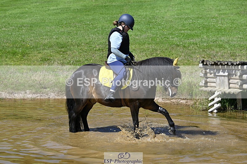 240728B-105904-00795 - Theo's Group XC