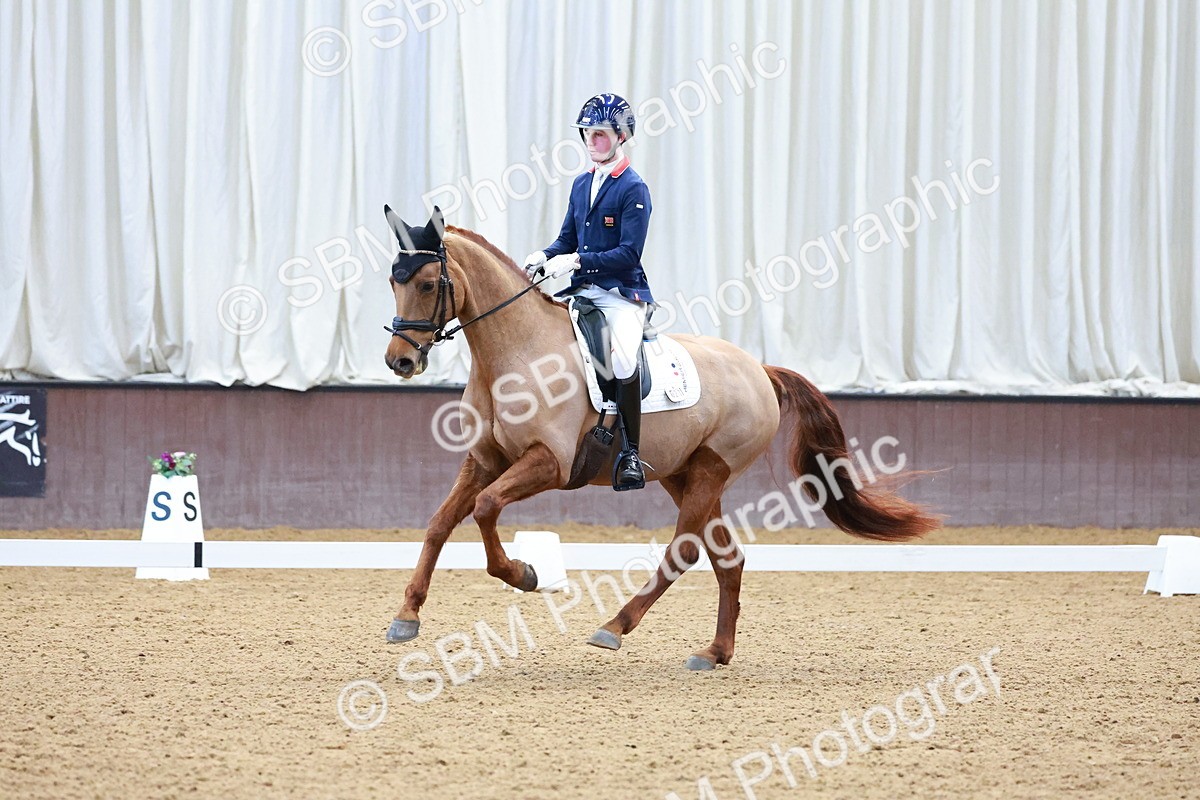 SBM_001331 - Class 18-15-16-22 - Elementary 5 Novice 5-Novice 6