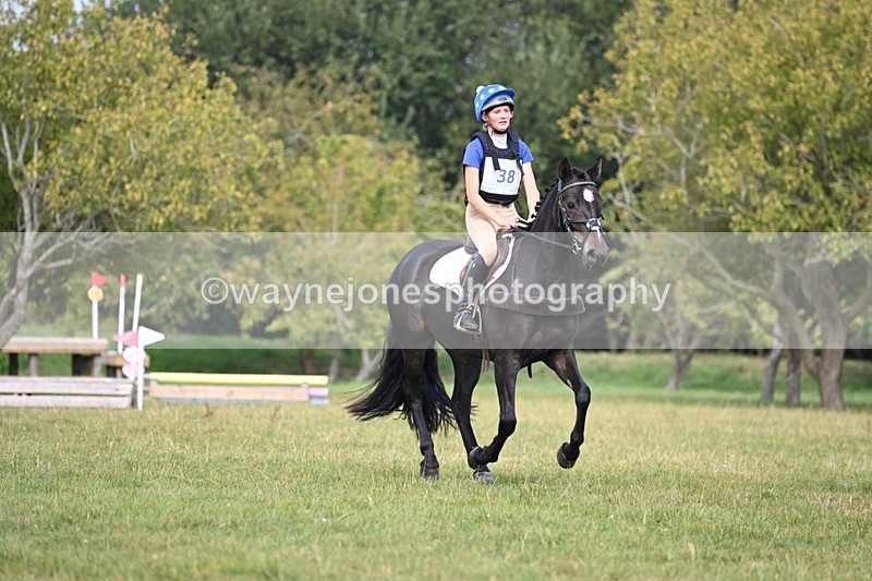 WJ6_2512 - 60cm XC Time 14:21 to 14:47