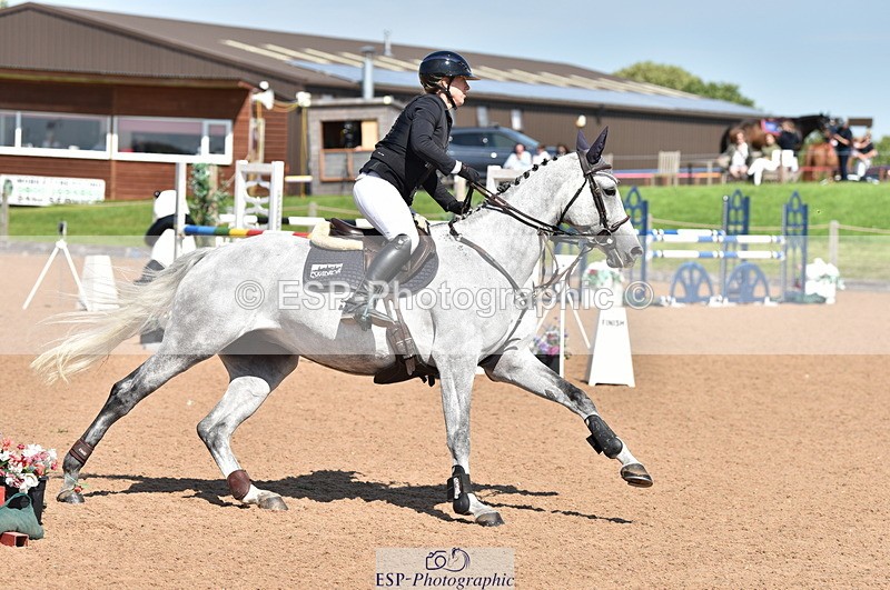 230810A-112558-00866 - Cls 9 Foxhunter