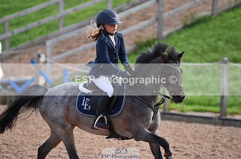 230716A-090352-01837 - Cls 32 Stepping Stones 128cm & 138cm