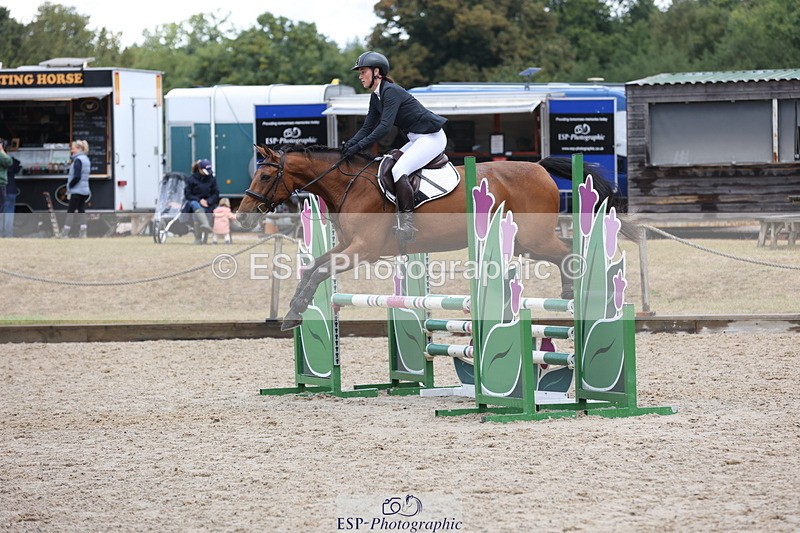 250829A-120858-01572 - Cls 7 British Novice and 90cm