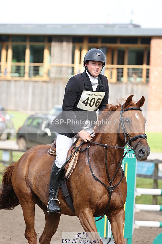 240804-095428-10348 - 406-Harry_Rowcliffe-22_CARROT_GOLD