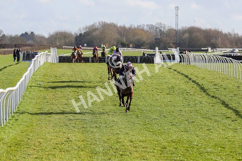 120224-Race 1-Pickanumber-7213 - Race 1