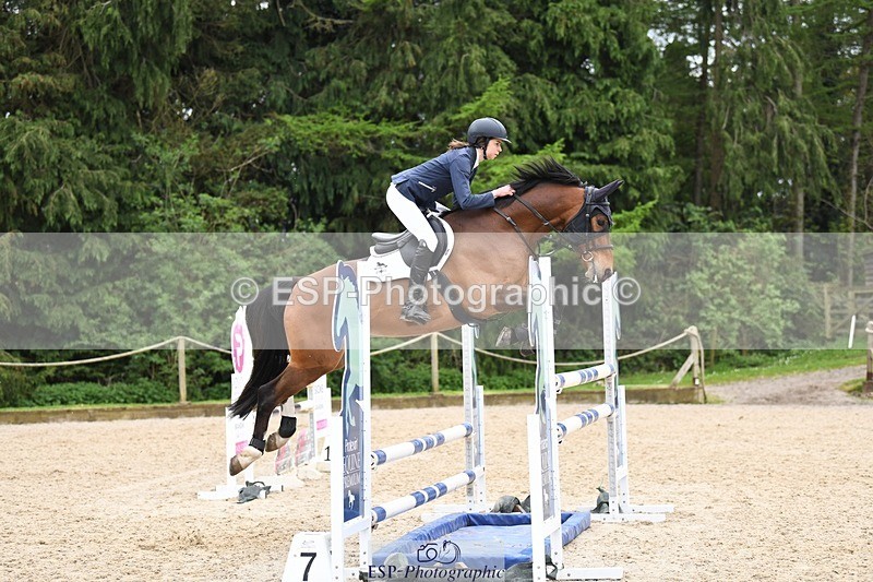 240414-141506-03733 - Cls 05A&B Snr Fox & 120 Open