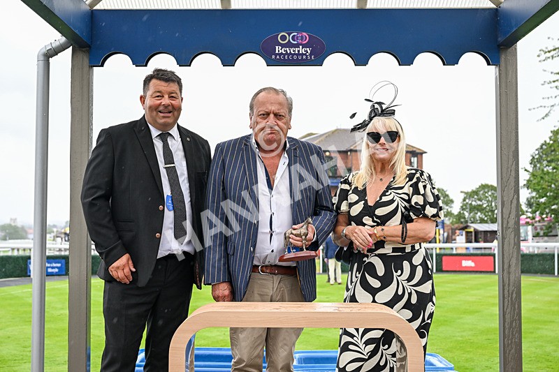 150725-Race 3-Time Tells All-0081 - Race 3