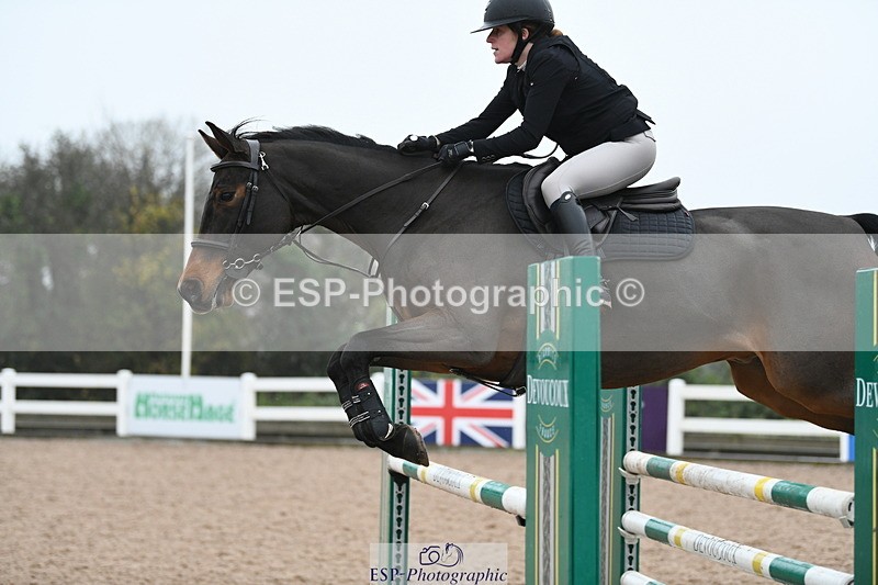 241103A-110415-07663 - SUN Cls 21 Snr Newcomers and 1.10m Open