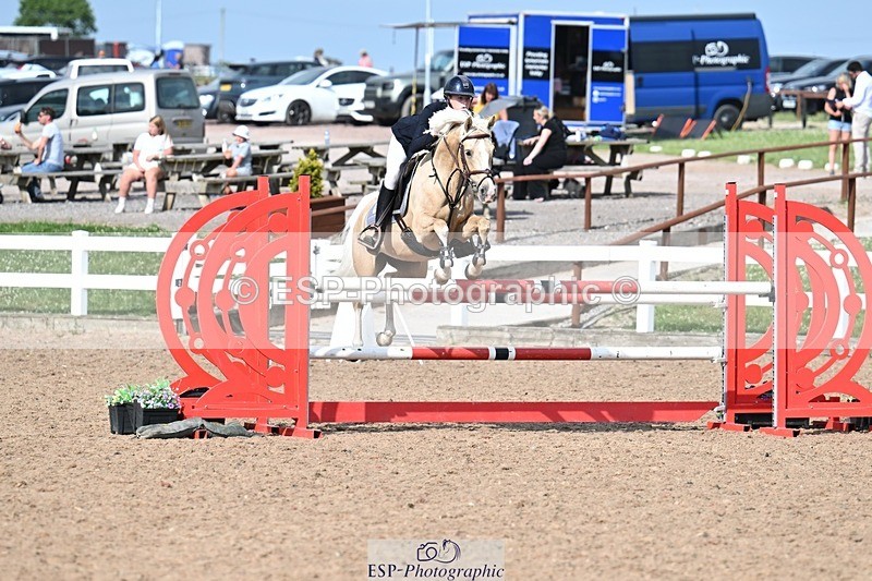 260627-173104-05764 - Cls 27 Foxhunter and 1.10m