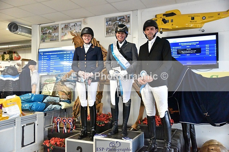 250215-131548-03685 - Medium Silver Presentations