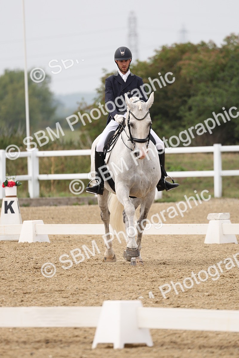 SBM_008163 - Class 10 - FEI INT I - 16.10-16.50