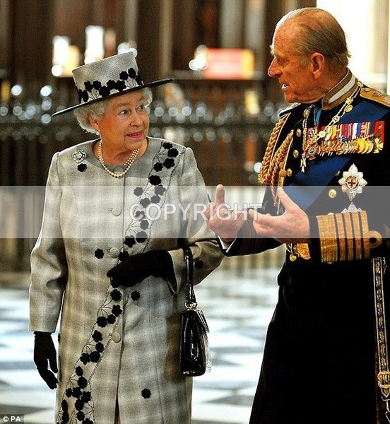 (E-141) A serious Conversation - English Royals