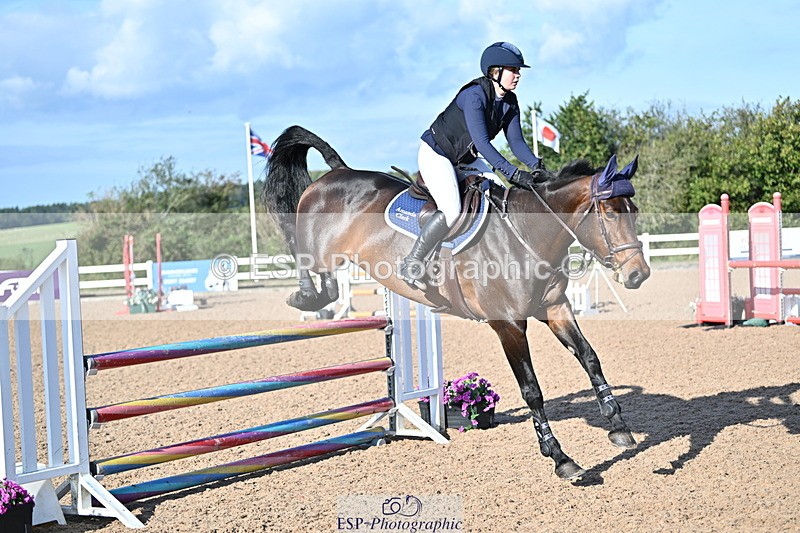 241004A-101808-01100 - Fri 07 Snr Brit Nov & 90cm Open