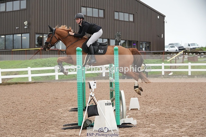 251107-124825-00792 - Cls 5 Newcomers and 1.10m Open