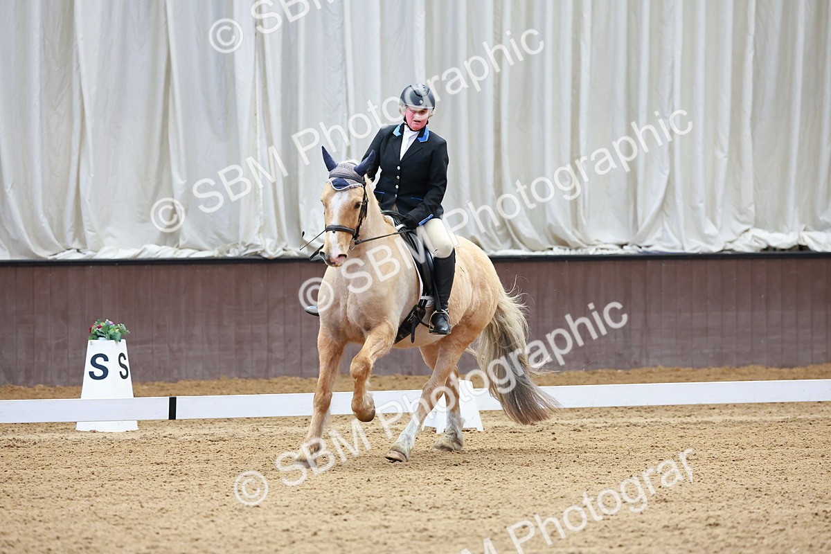 SBM_000933