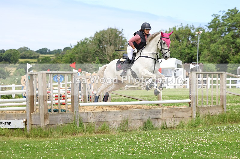 3E7A3519 - Class 6: Hawkins Motors Senior 1.00m Derby