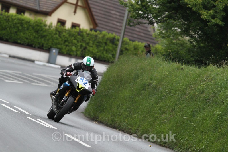 Richard McLoughlin Yamaha / mc loughlin racing - Wednesday Practice - Solos