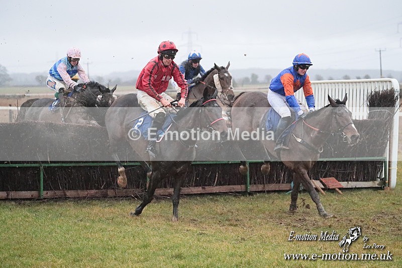 PtP 260125 1075 - Cocklebarrow Point-to-Point racing with the Heythrop Hunt 26/01/25
