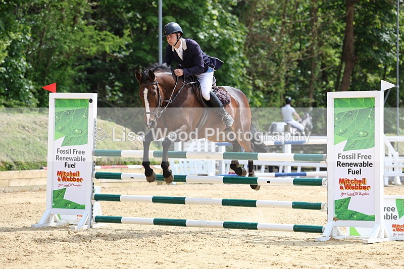 3E7A7207 - Class 7: Senior Newcomers/1.10m open