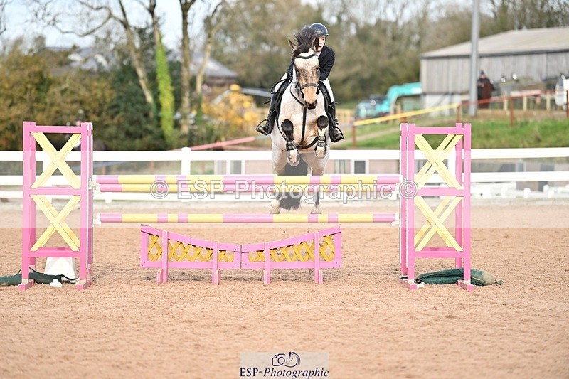 241117X-125708-04676 - Cls 15s Jnr 1.10m Open