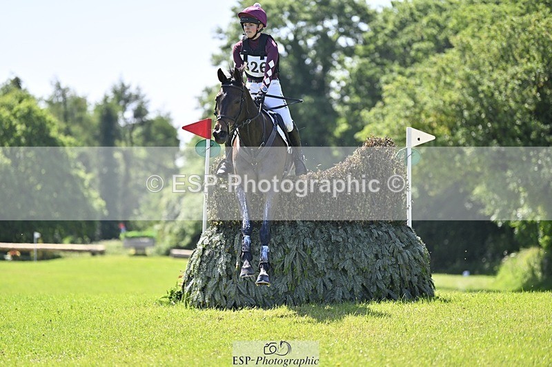 240525-110633-12424 - 326-BALLINAMEEN_BOYLE-Georgie_Selley