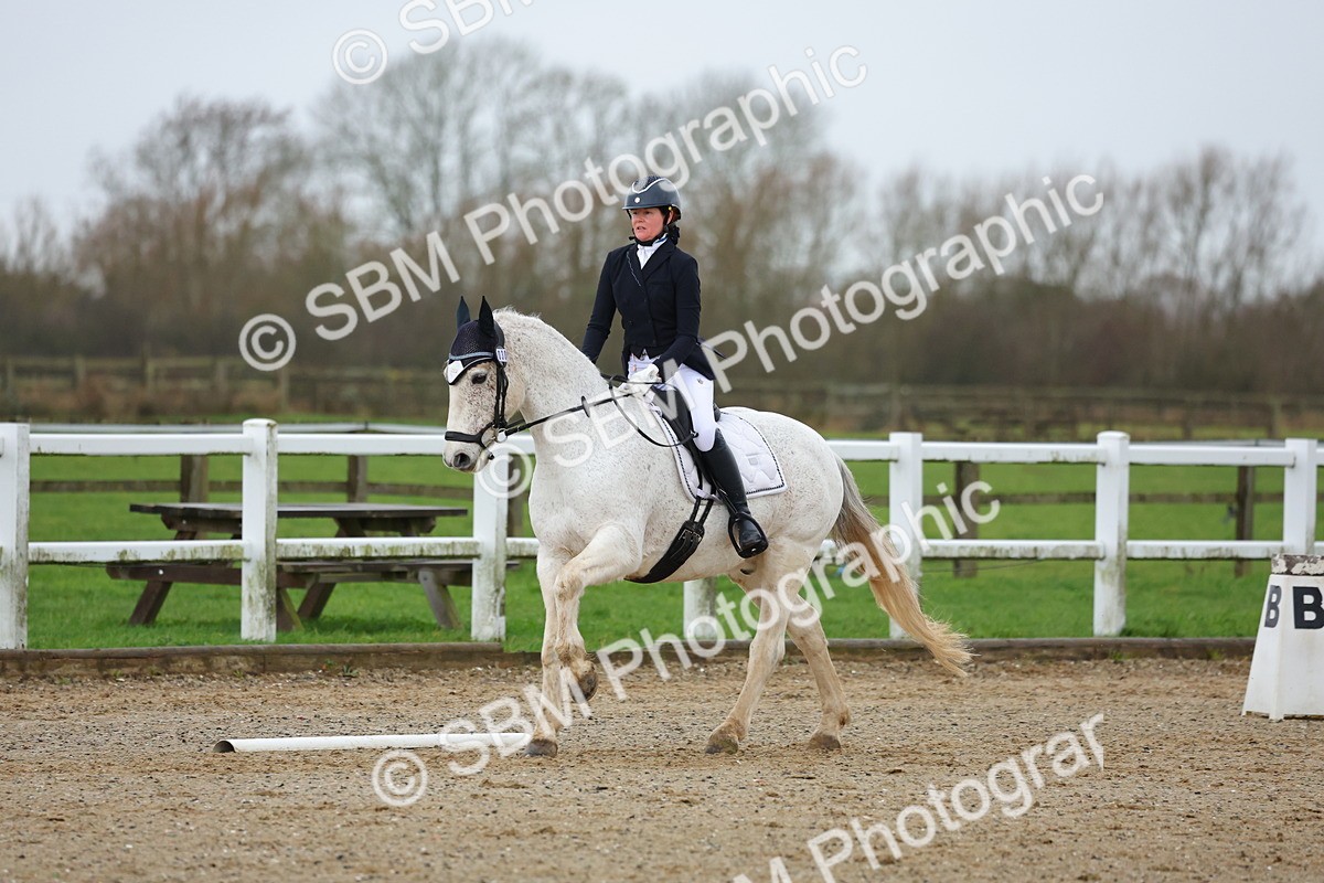 SBM_003121 - Class 6 - Novice 4