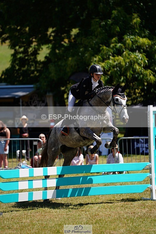 240629X-125242-4959 - 210-Tarka_Abraham-QUEEN_RUBIE